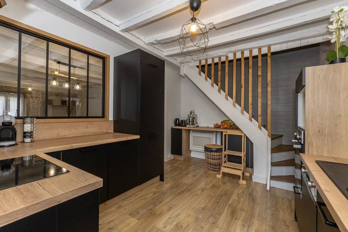 Maison à BOUVESSE-QUIRIEU