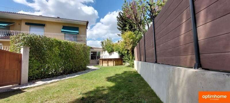 Appartement à AUBAGNE
