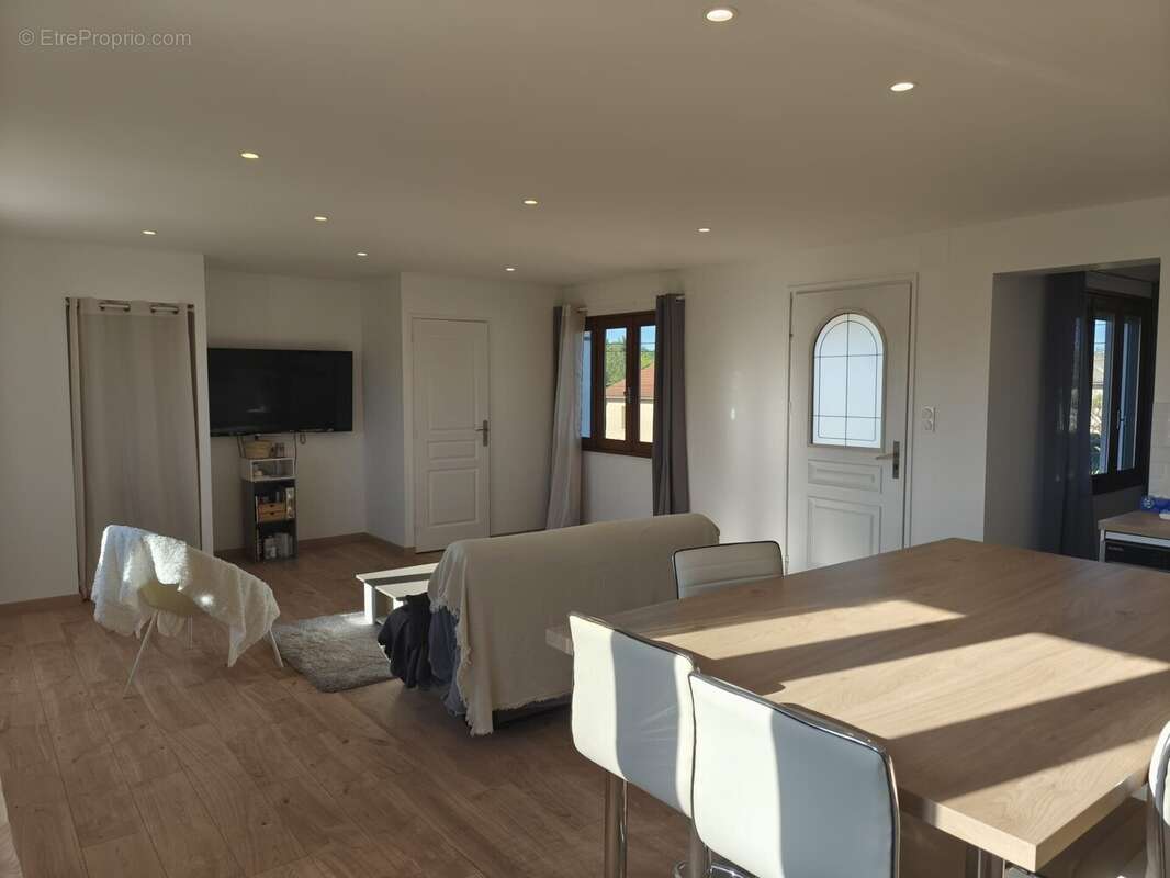 Maison à SAINT-DIDIER-D'AUSSIAT