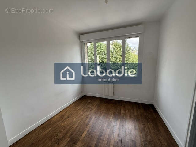 EXCLUSIVITE, centre ville de Vire, appartement de 44.18m2 très lumineux avec balcon, cave. - photo 4