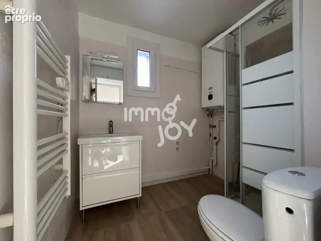 Appartement T1 bis situé à 100m de la mer avec balcon et parking - photo 6