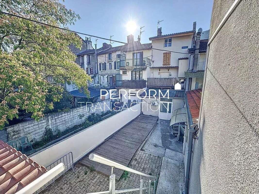 Appartement à VIZILLE