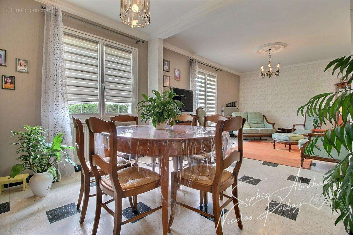 Maison sur sous-sol total avec jardin clos - photo 8