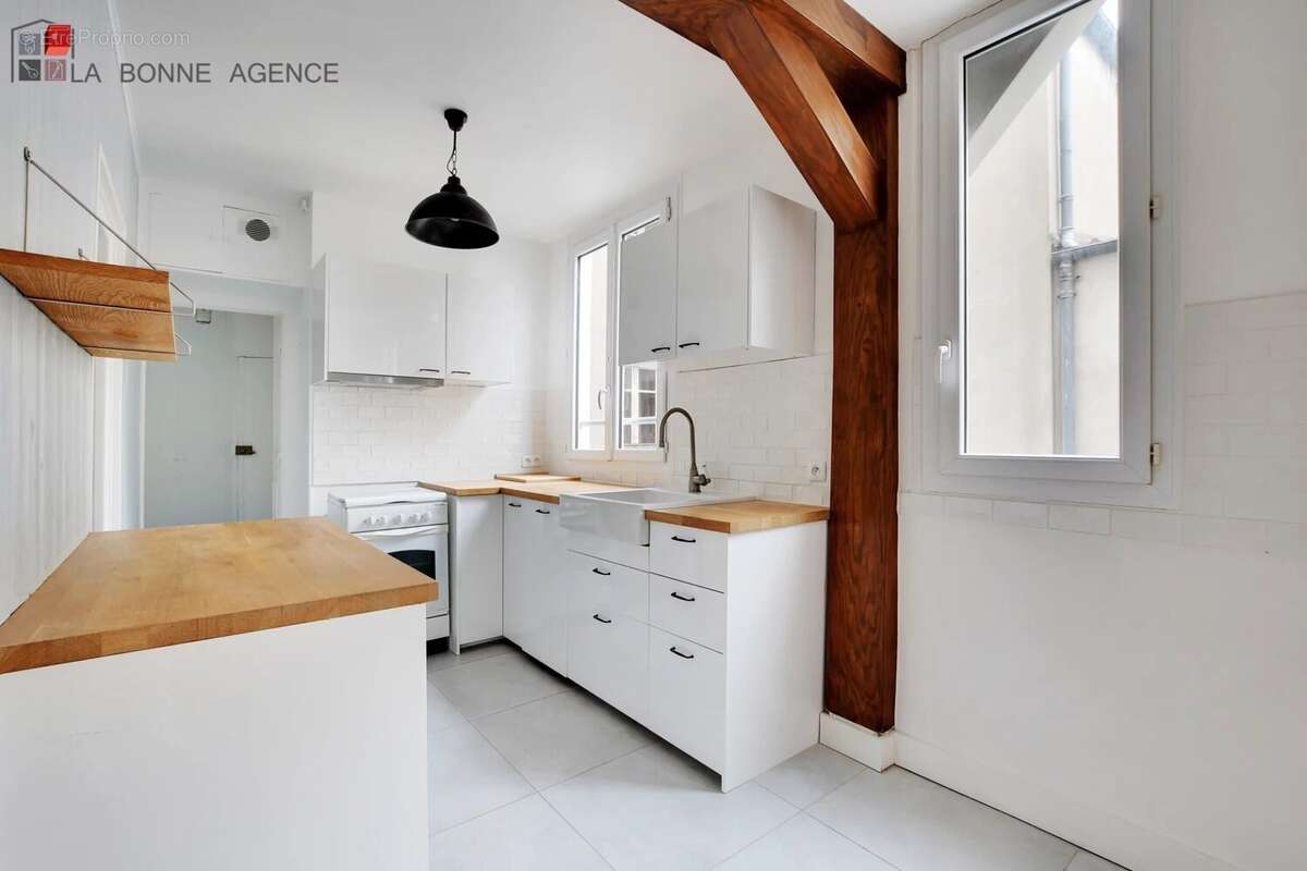 Appartement à PARIS-11E