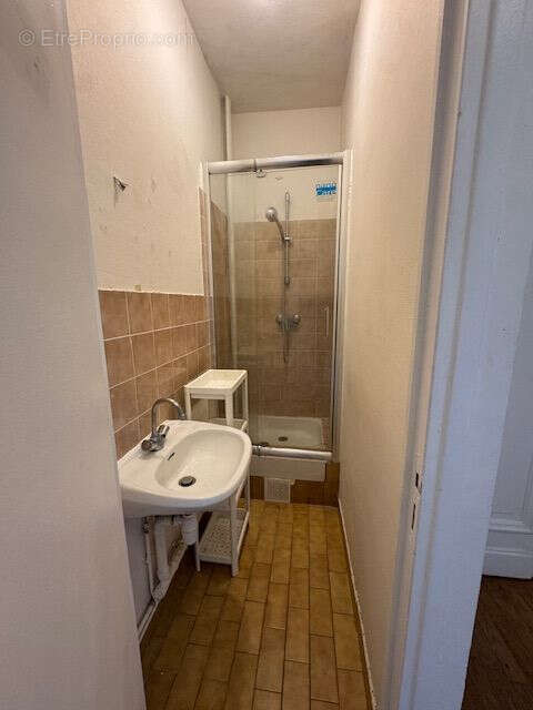 Appartement à LA GARENNE-COLOMBES