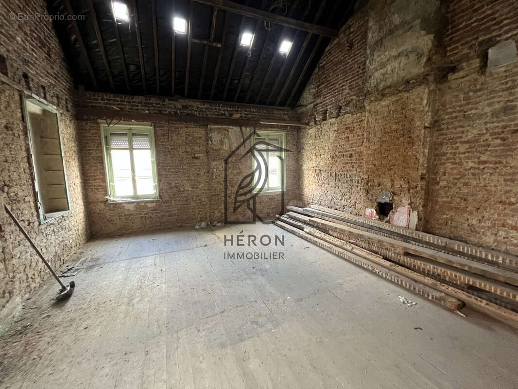 Maison à AULNOY-LEZ-VALENCIENNES