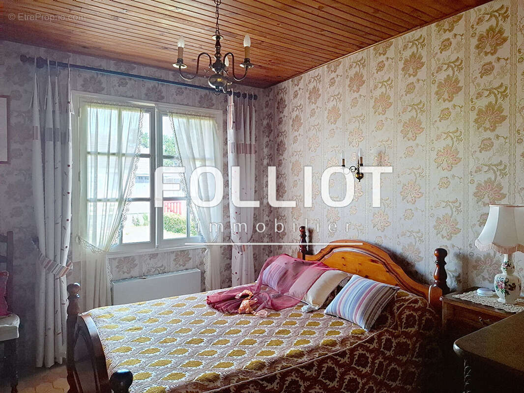 Maison à SAINT-GERMAIN-SUR-AY