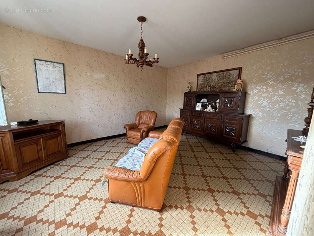 Maison à MONTAGNE