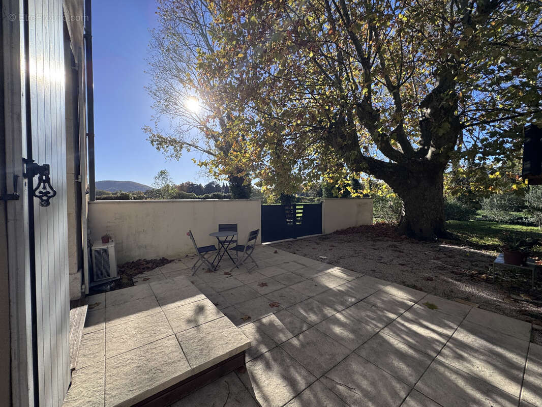 Appartement à MONTBOUCHER-SUR-JABRON