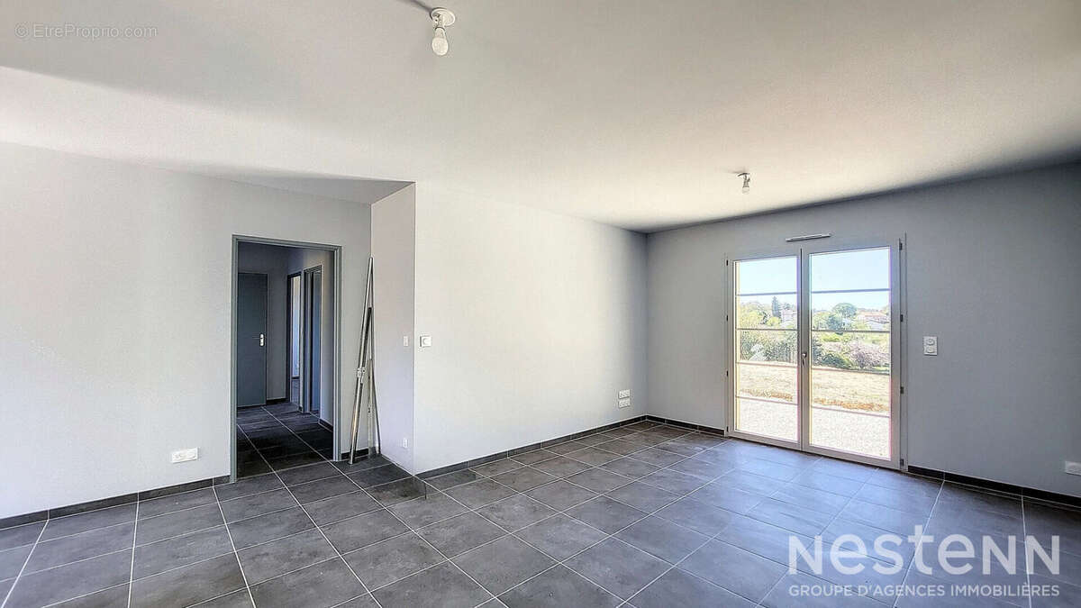 À vendre à Eauze, maison contemporaine de plain-pied construite en 2023, idéalement située à proximité immédiate des commodités  - photo 7
