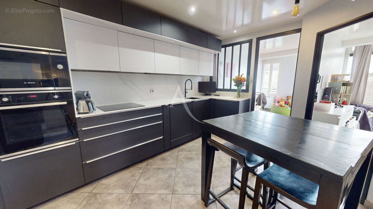 Appartement à CHILLY-MAZARIN