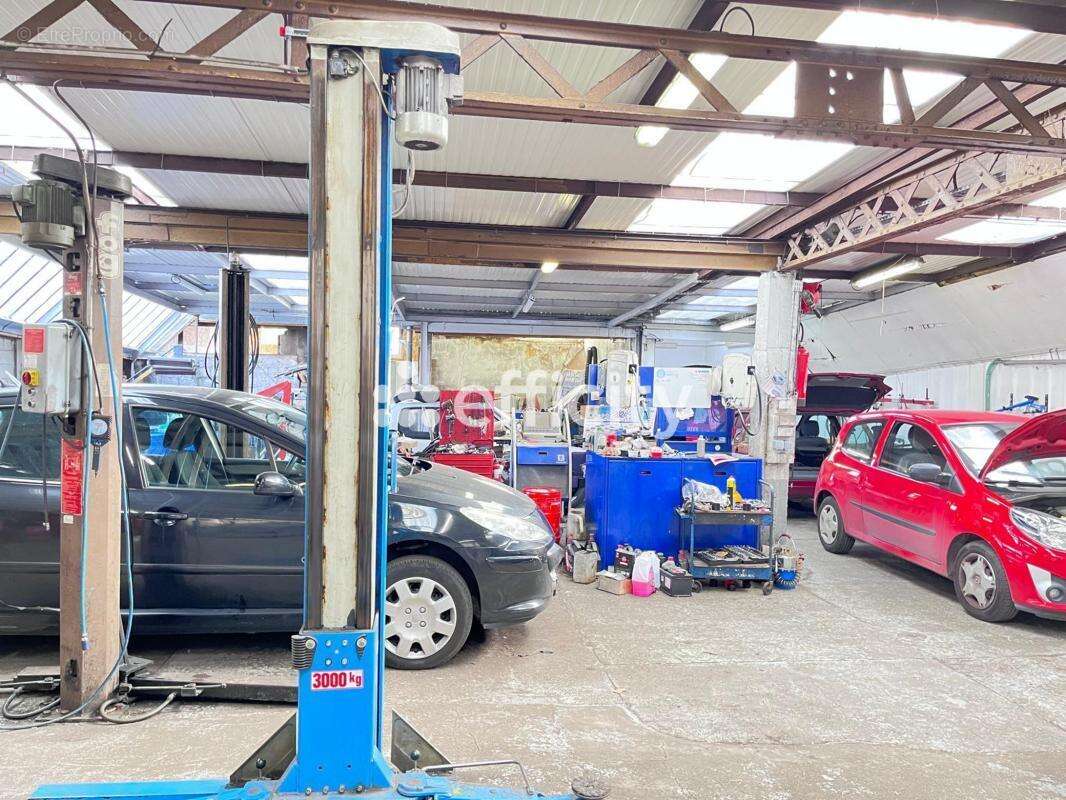 Commerce à VERRIERES-LE-BUISSON