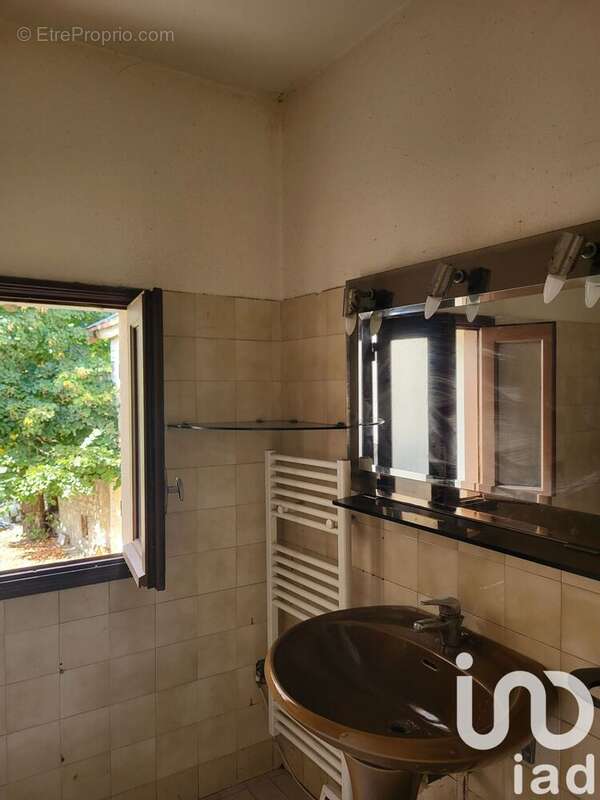 Photo 9 - Maison à SERRIERES-DE-BRIORD