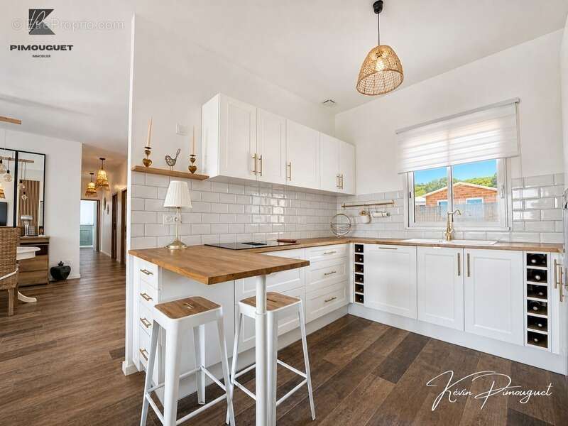 Maison contemporaine 2021 – DPE A – Plain-pied – Piscine chauffée – Prestations haut de gamme – Quartier calme et privilégié - photo 7