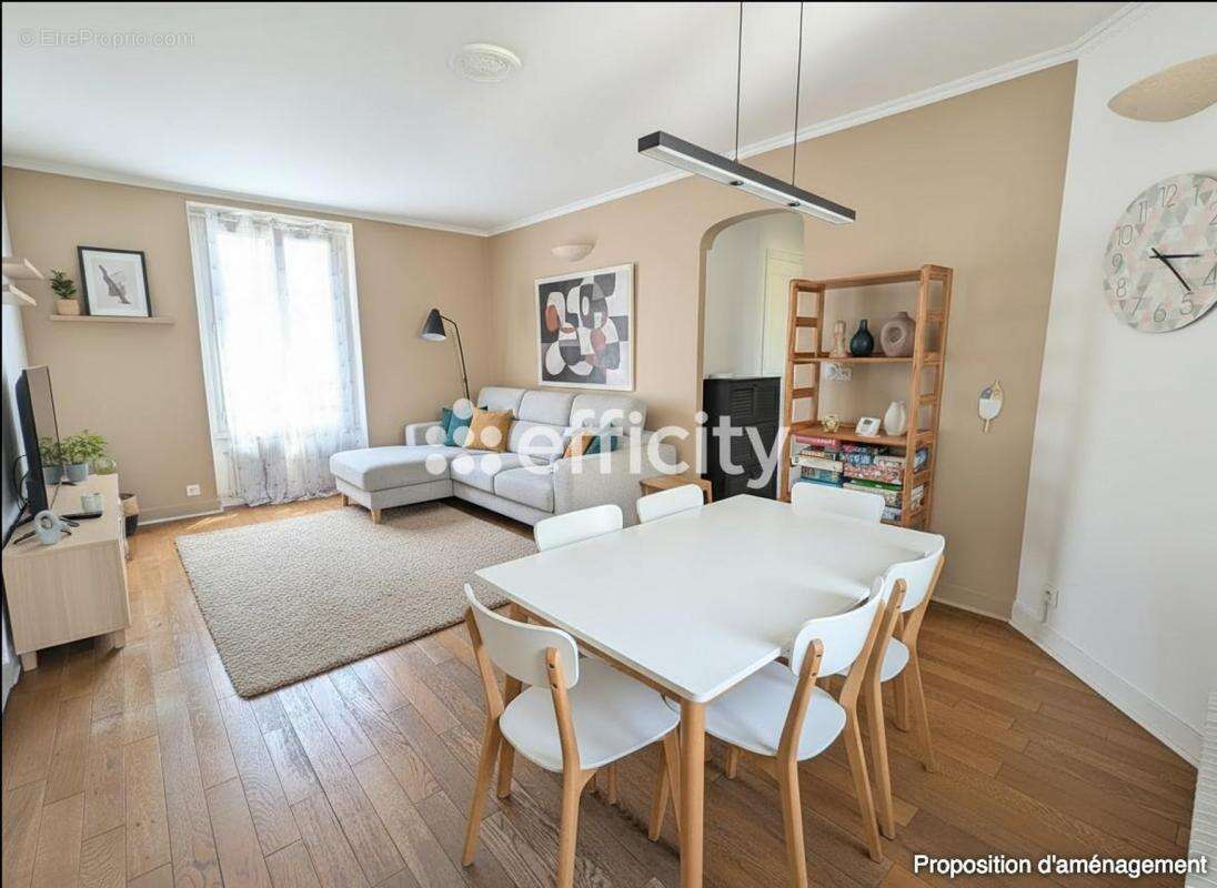 Appartement à CHARENTON-LE-PONT