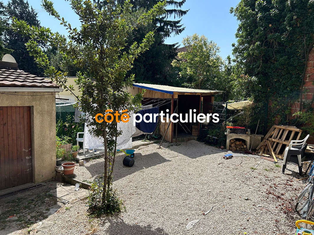 Appartement à VILLENEUVE-SAINT-GEORGES