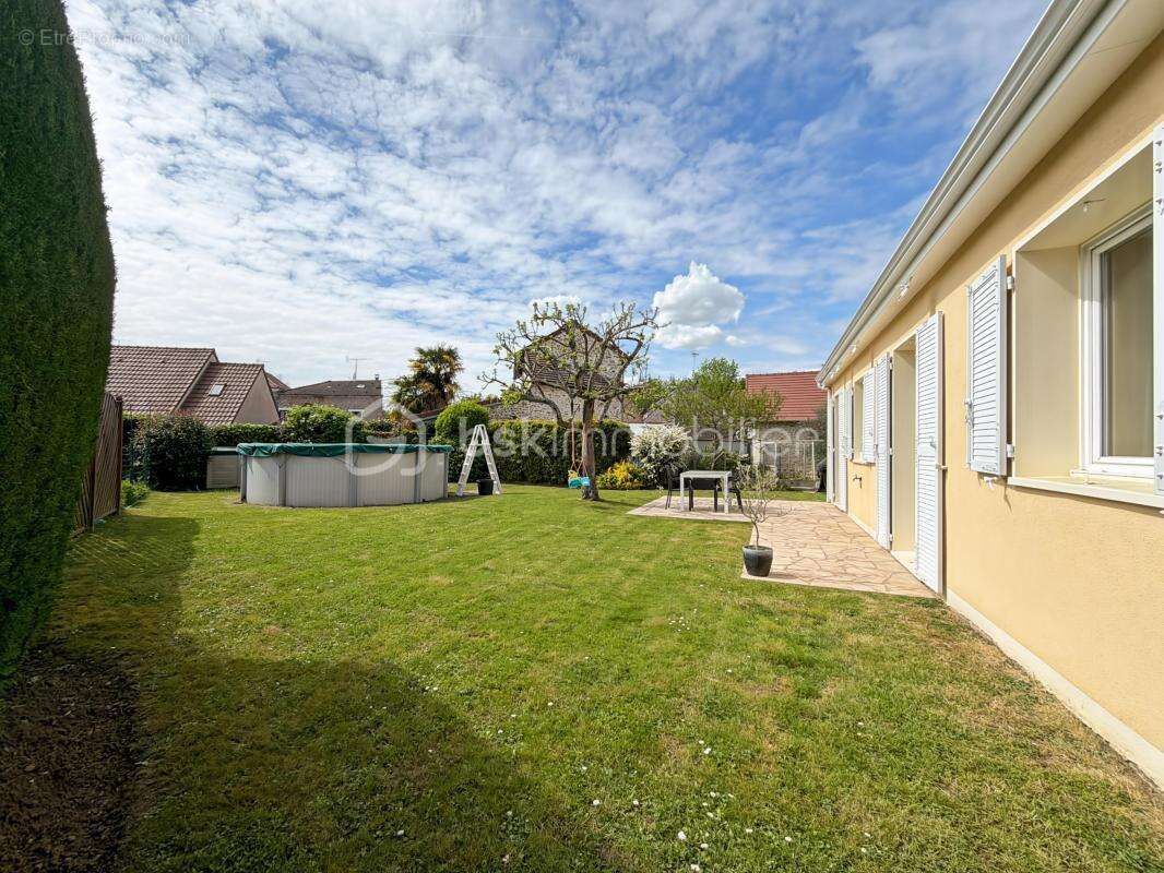 Découvrez cette rare maison avec piscine dans un cadre exceptionnel ! - photo 14