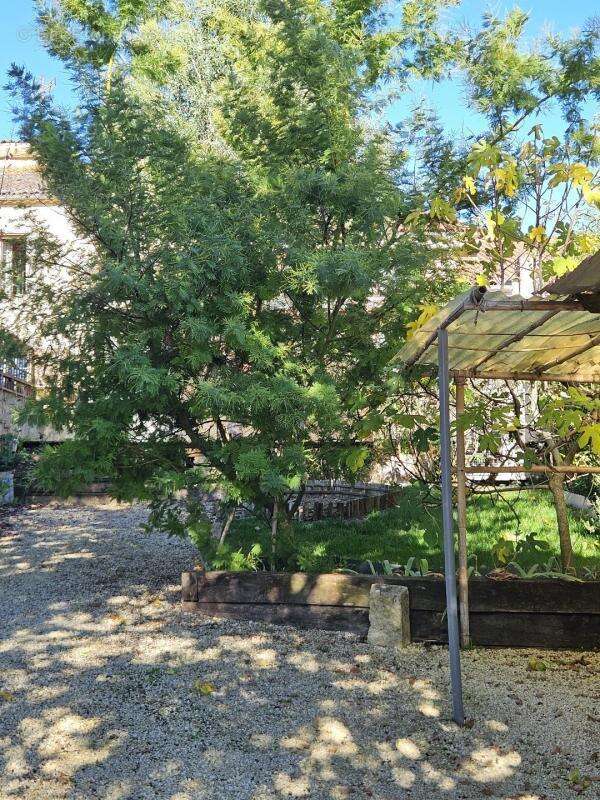 Maison à CASTET-ARROUY