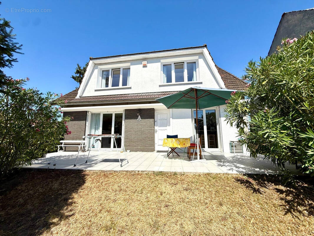 Maison à AULNAY-SOUS-BOIS