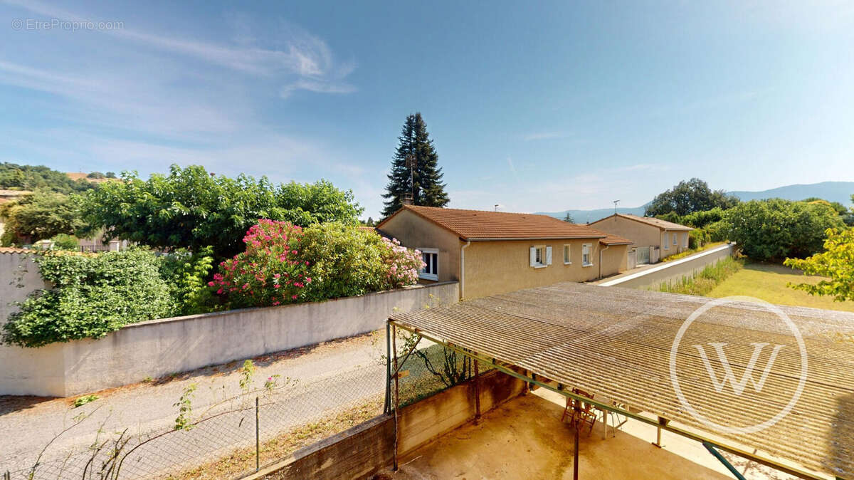 Maison à MONTMEYRAN