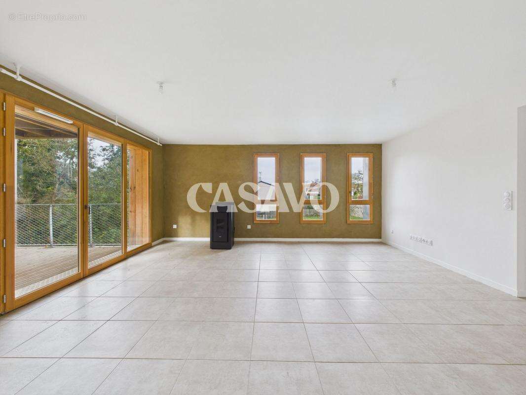 Appartement à AMBARES-ET-LAGRAVE