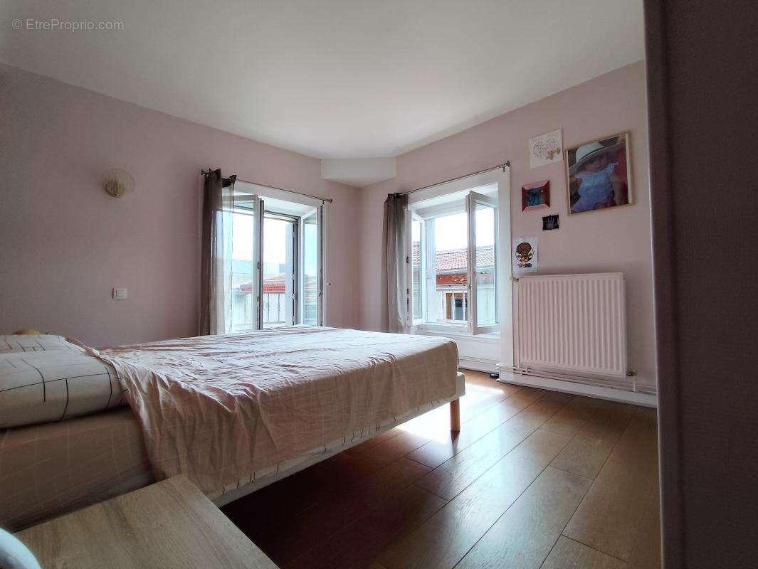 Maison à SAINT-MARTIN-LA-PLAINE