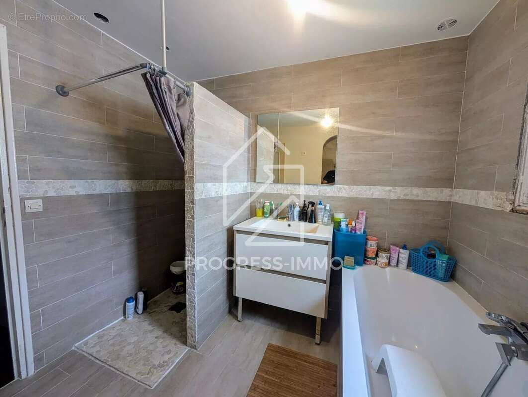 Maison à JOINVILLE-LE-PONT