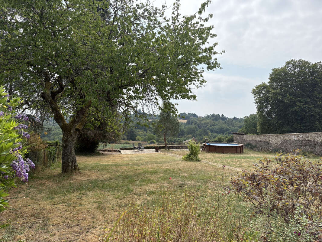 Coussac Bonneval magnifique maison bourg de 5 pièces, garage, piscine, jardin et vues - photo 28