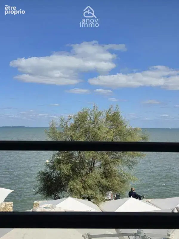 LA FLOTTE centre T2 avec chambre et coin nuit  44m2 vue mer - photo 11