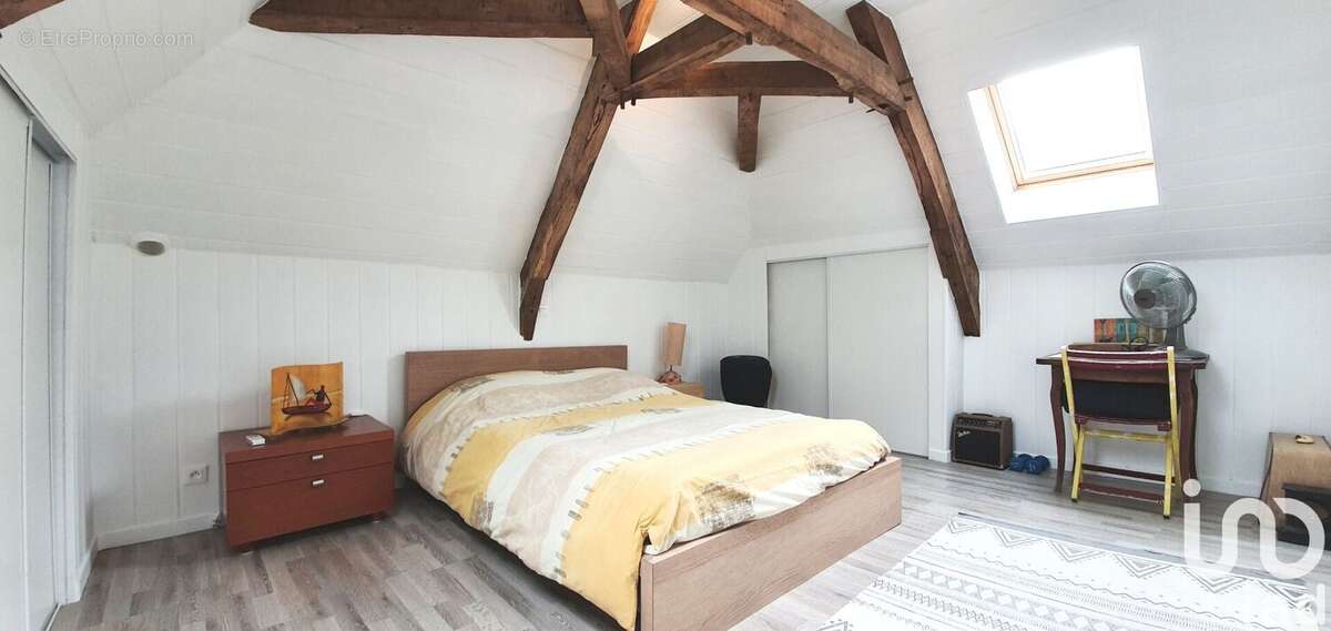 Photo 5 - Maison à SAINT-GERMAIN-LES-VERGNES