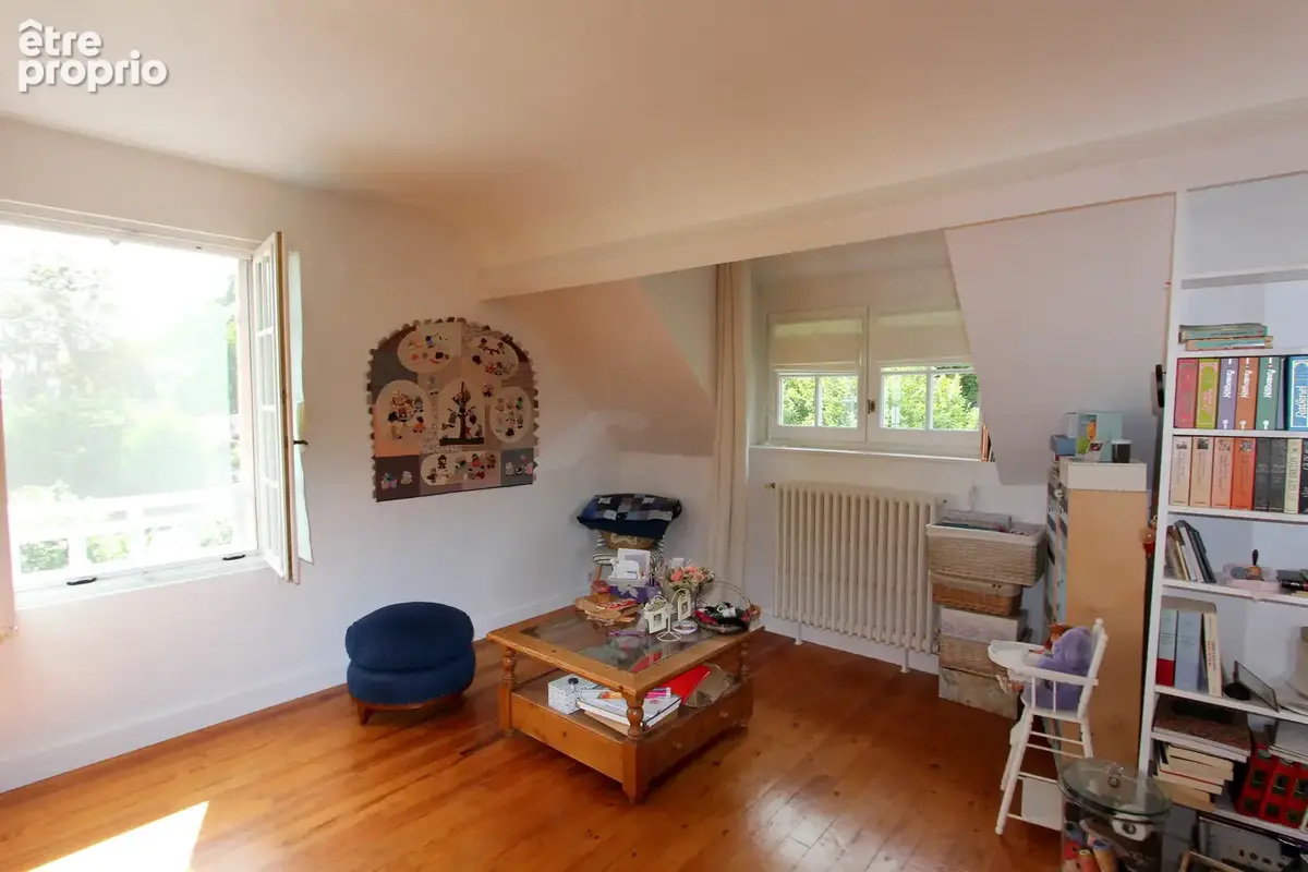 PARMAIN - L'ISLE ADAM Proprieté à vendre 7 pièces sur 2000m² - photo 15