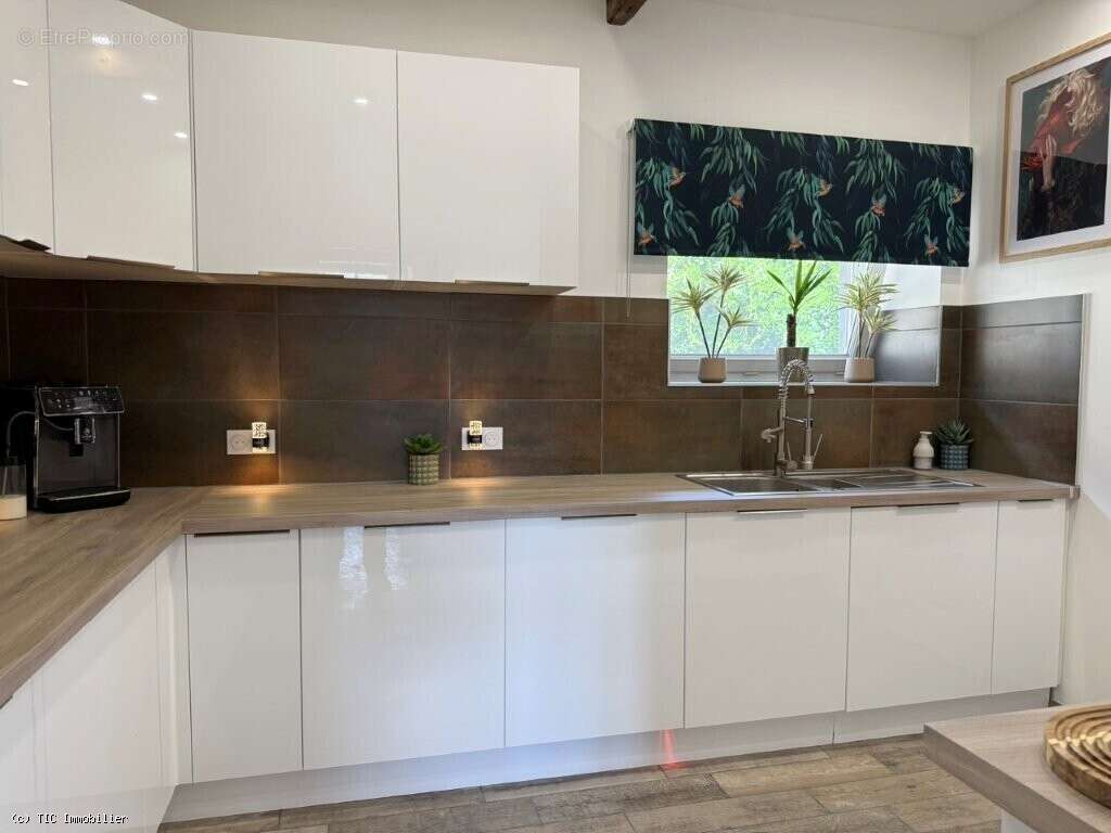 Élégante Demeure De Caractère En Pierre Avec Prestations Haut De Gamme Et Potentiel D’accueil - photo 14