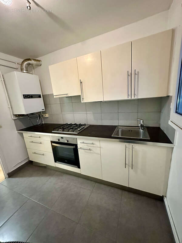 Appartement à SAINTE-GENEVIEVE-DES-BOIS