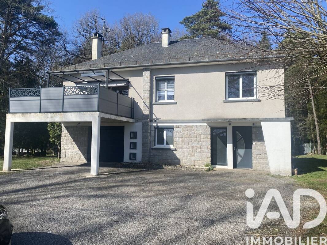 Photo 1 - Maison à SAINT-PRIVAT