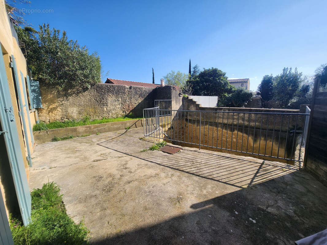 Appartement à UZES