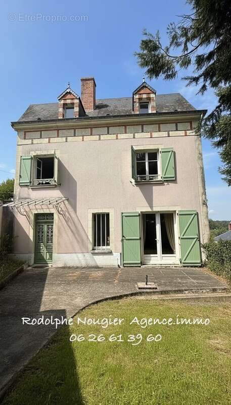 Maison à COURDEMANCHE