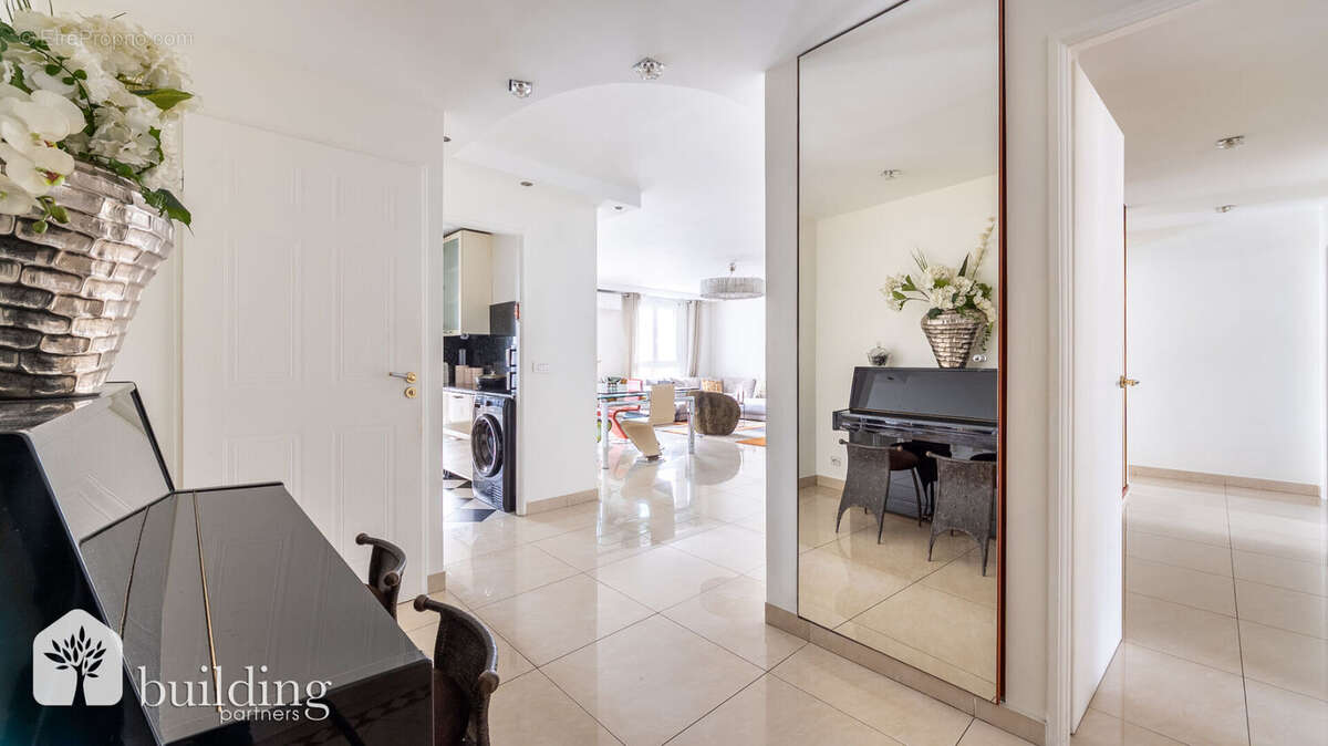 Levallois-Perret Greffulhe - Appartement familial 5 pièces avec terrasse et balcon de 120 m² - photo 15