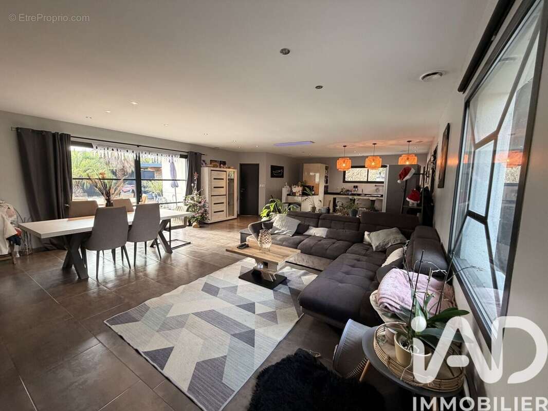 Photo 9 - Maison à MONTUSSAN