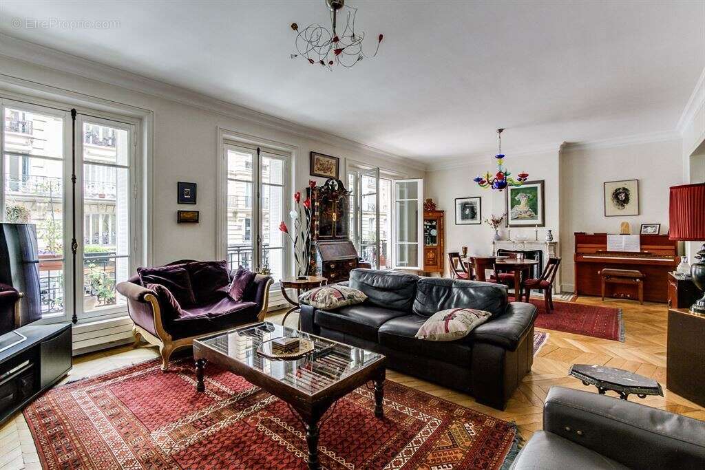 Appartement à PARIS-12E