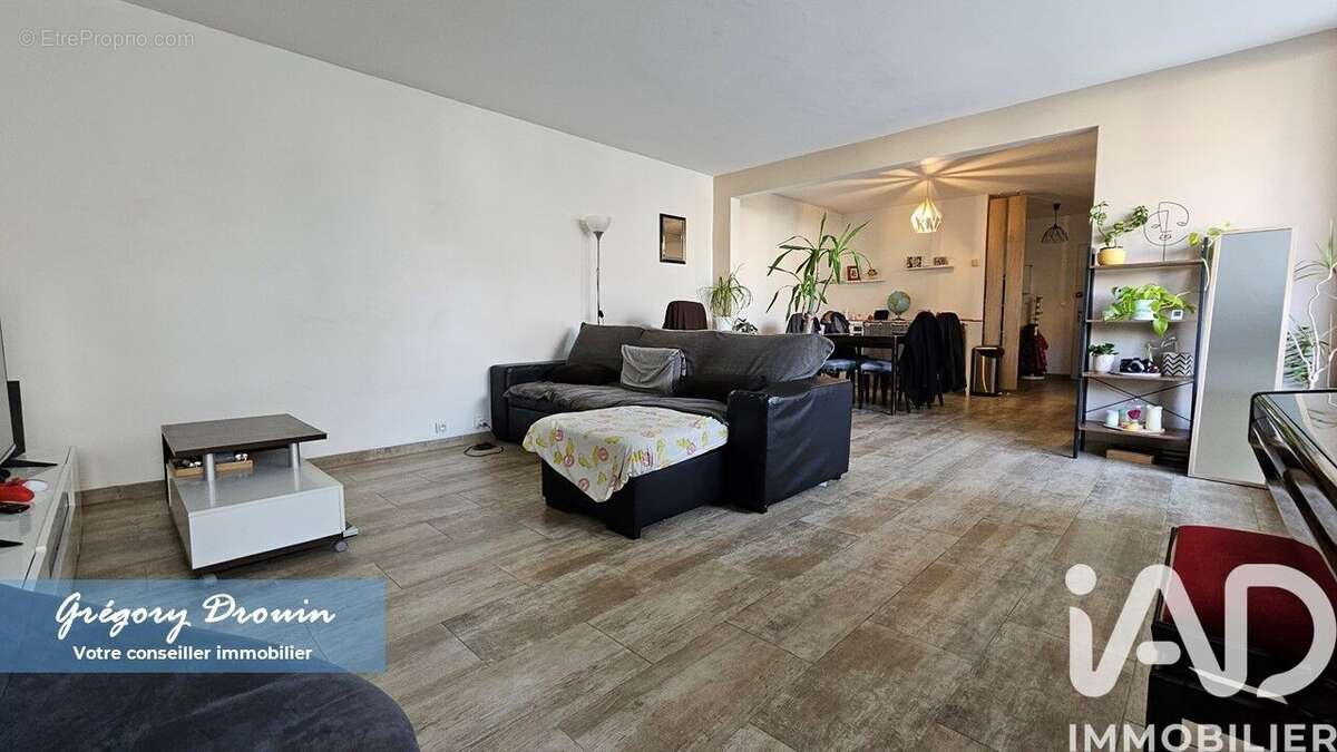 Photo 3 - Appartement à VAUX-LE-PENIL