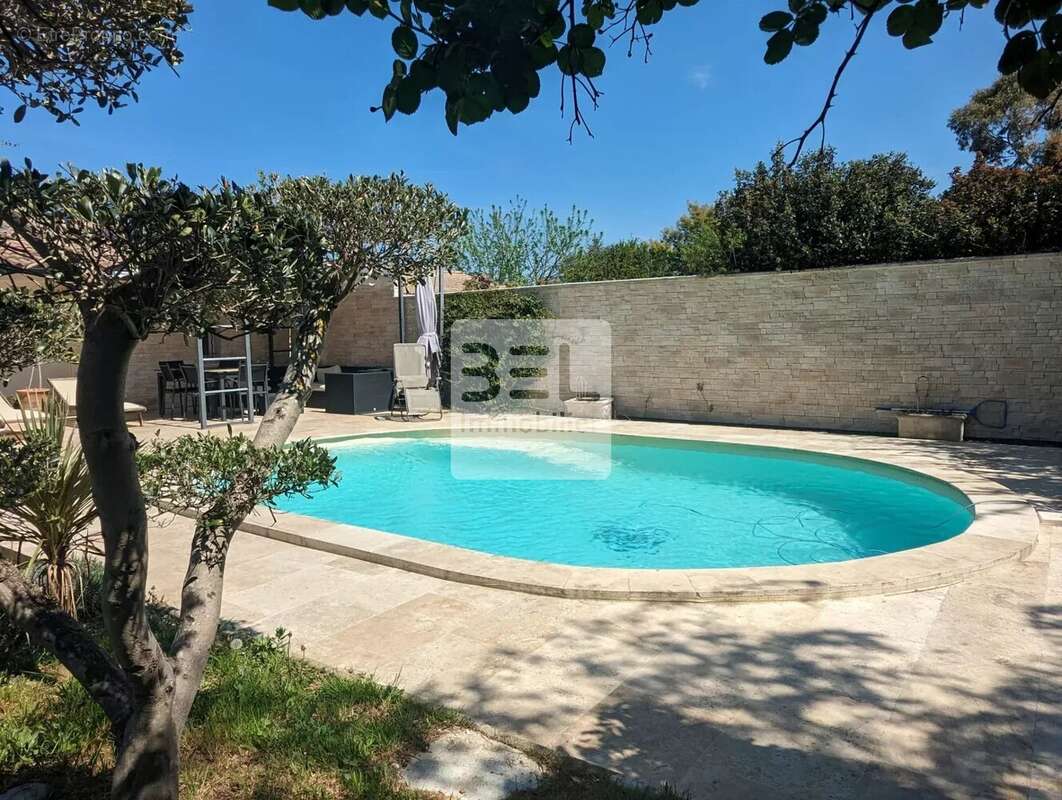 Maison à BAGNOLS-SUR-CEZE