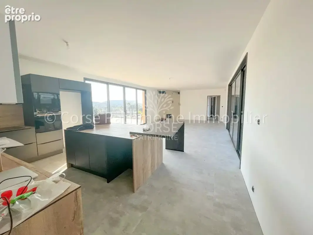 Villa contemporaine à terminer - photo 3
