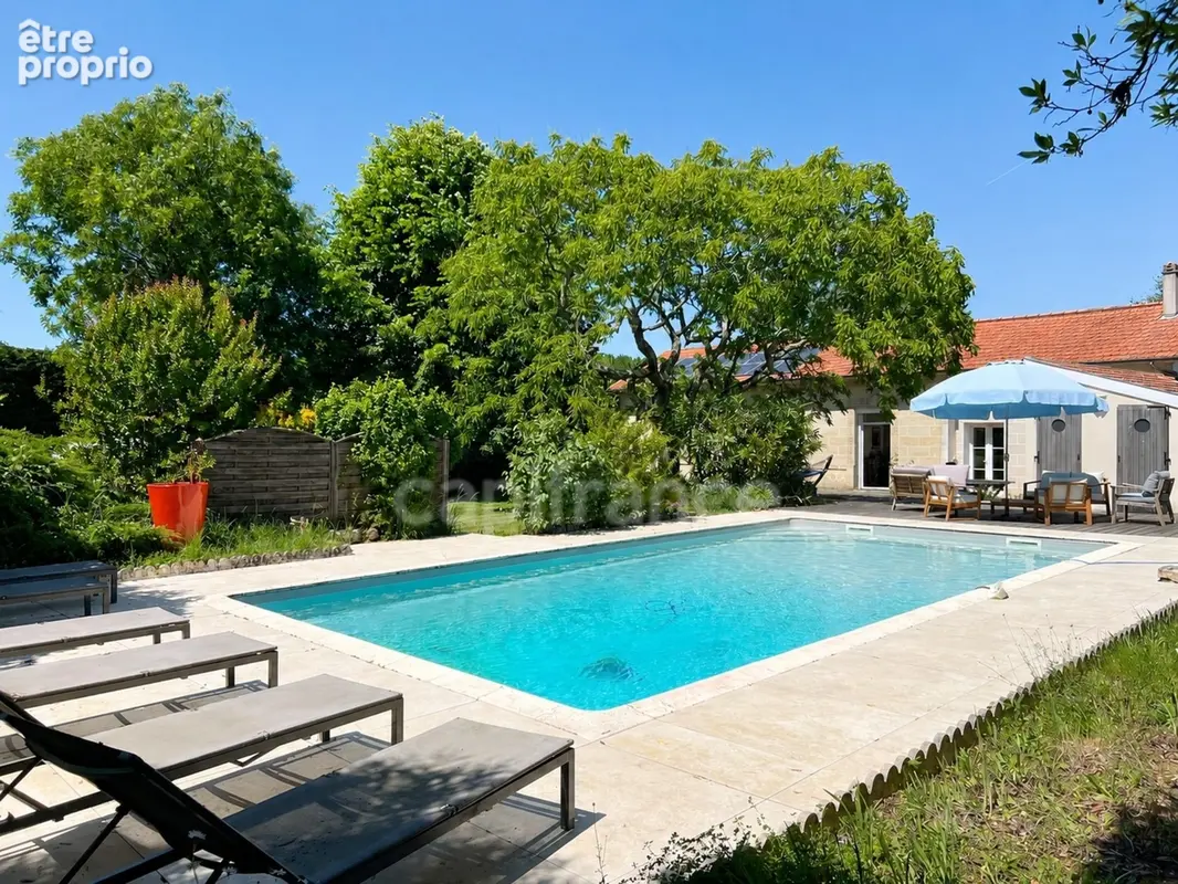 Maison en pierre avec piscine au cœur du Bourgeais - Entre pierre, lumière et nature - Lansac (33) - photo 16