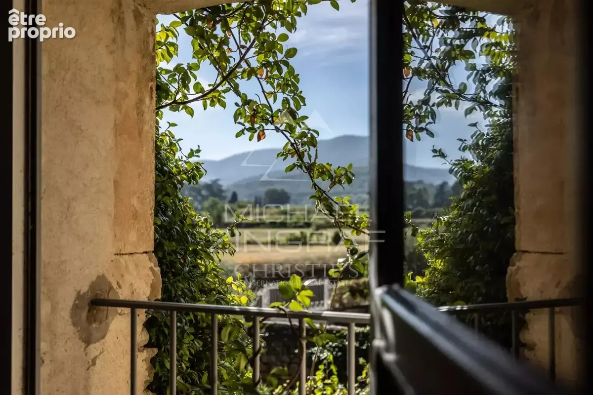 Oppède – Mas provençal de caractère avec gîtes, chambres d'hôtes et vues sur le Luberon - photo 7