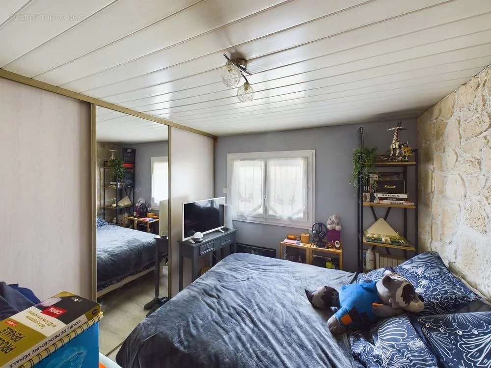 Appartement à CHATTE