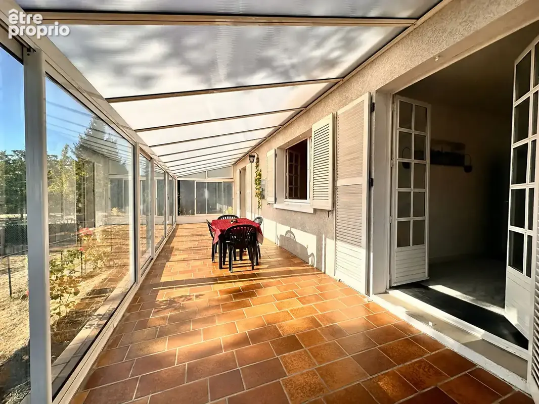 AUBIGNY-SUR-NÈRE  Maison familiale 135 m²  4 chambres Véranda  Sous-sol complet - photo 9