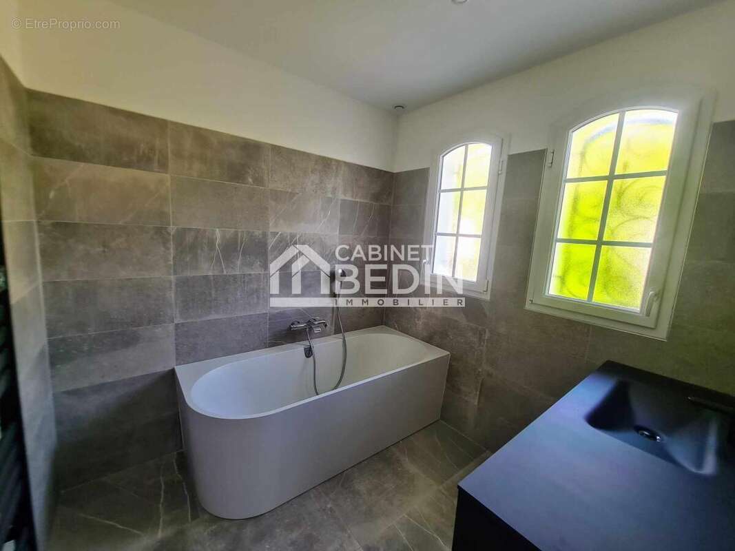 Maison à VILLENAVE-D&#039;ORNON