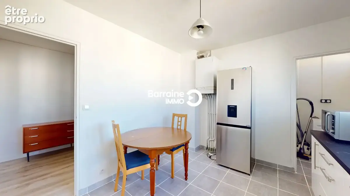 BARRAINE IMMO A VENDRE : Appartement T2 - Saint-Pierre - Dernier étage avec balcon et parking - photo 7