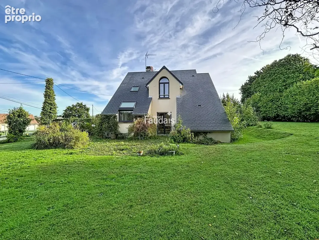 Maison à SAINTE-SUZANNE-SUR-VIRE