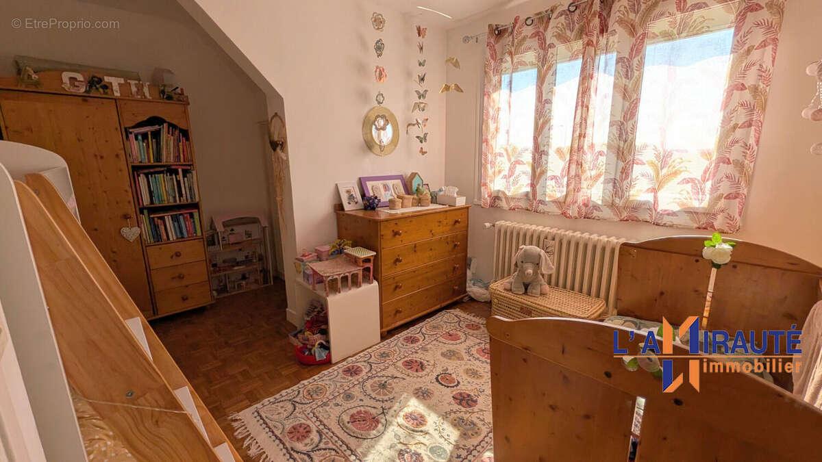 Maison à HOUILLES